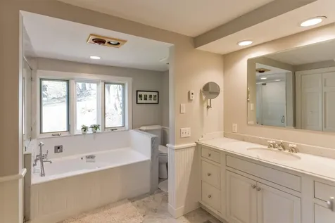 487 Vermont Route 100 Londonderry VT 05148