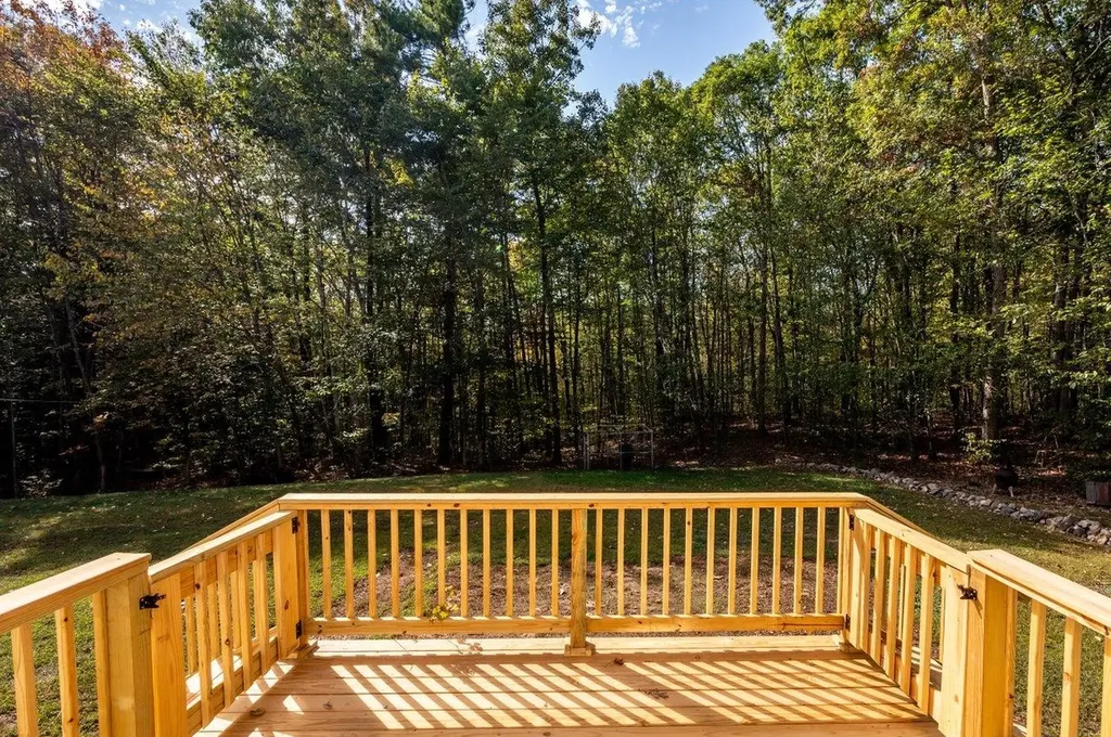 6 Tayla Way Nottingham NH 03290