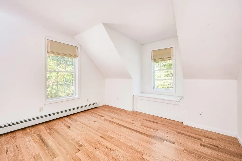 6 Tayla Way Nottingham NH 03290