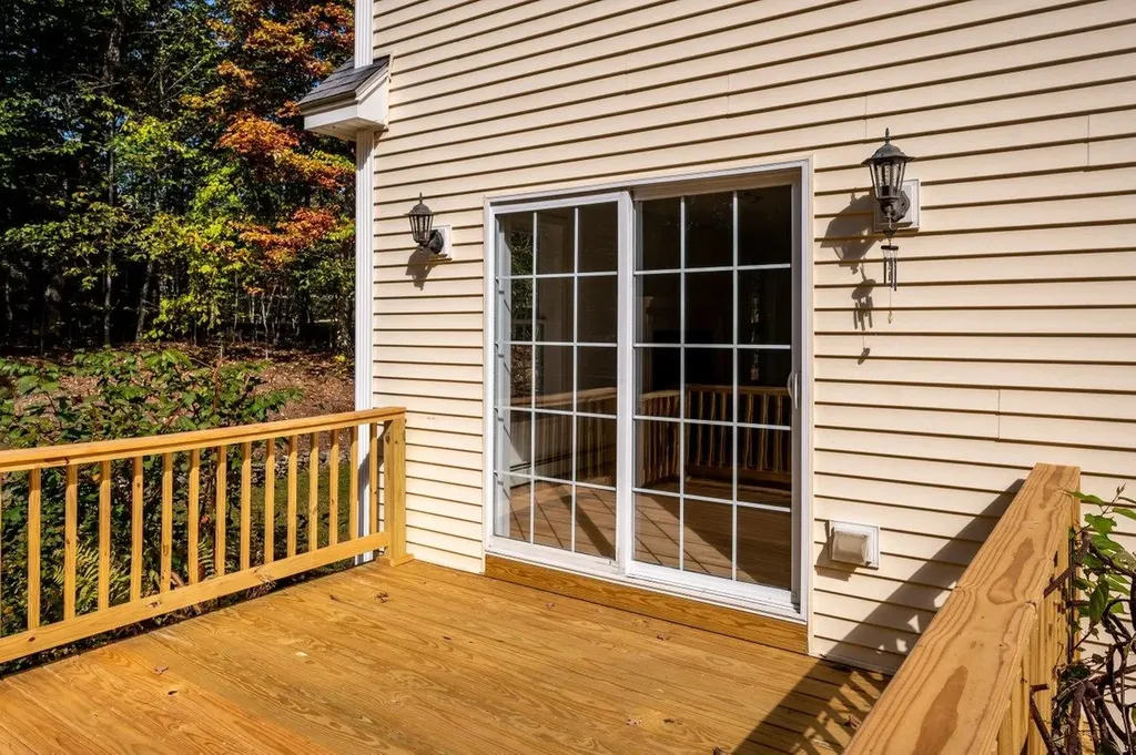 6 Tayla Way Nottingham NH 03290