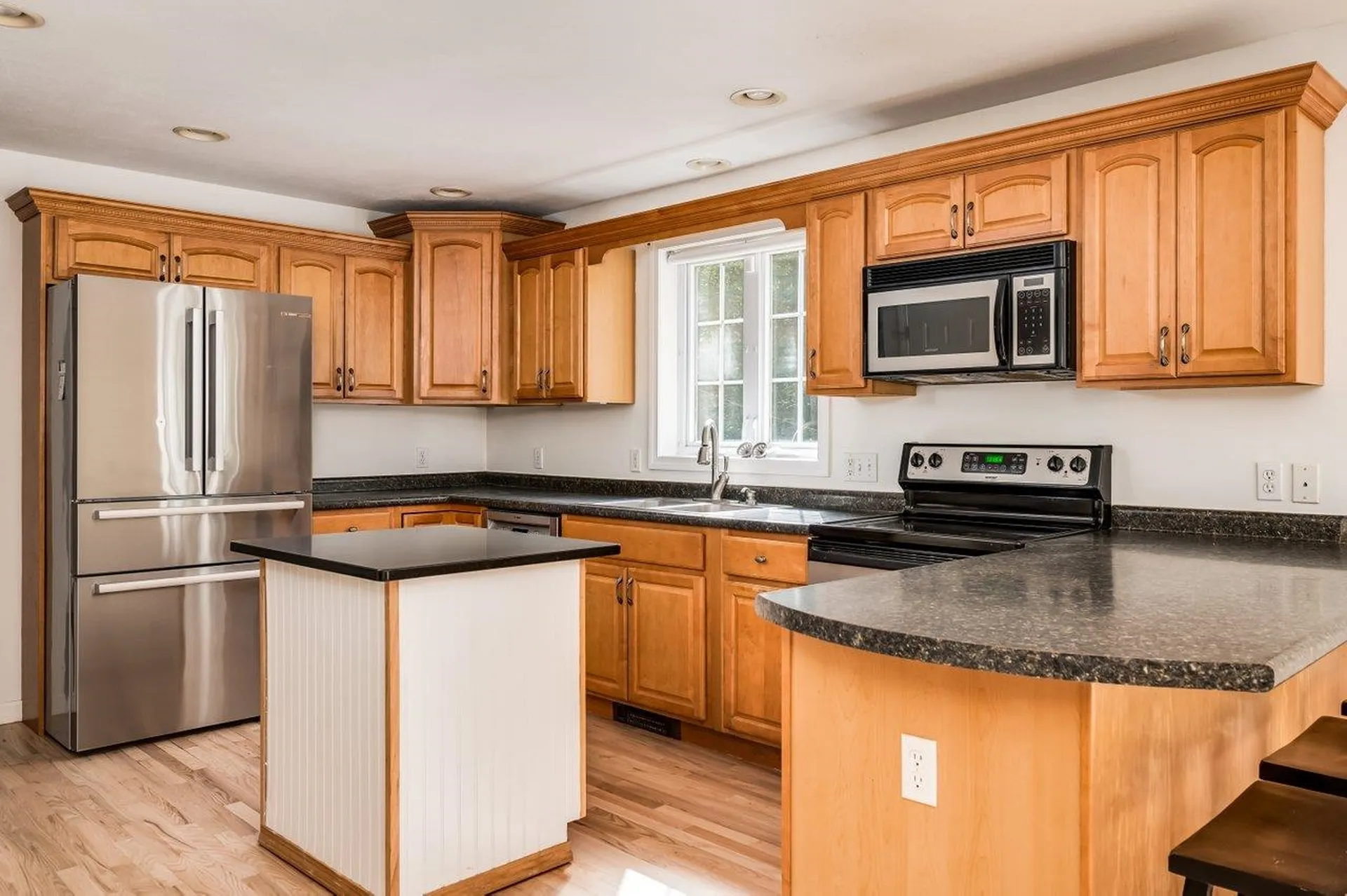 6 Tayla Way Nottingham NH 03290