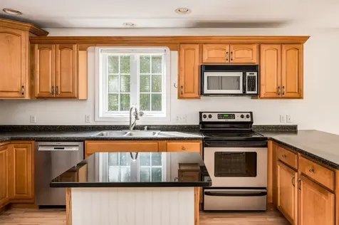 6 Tayla Way Nottingham NH 03290