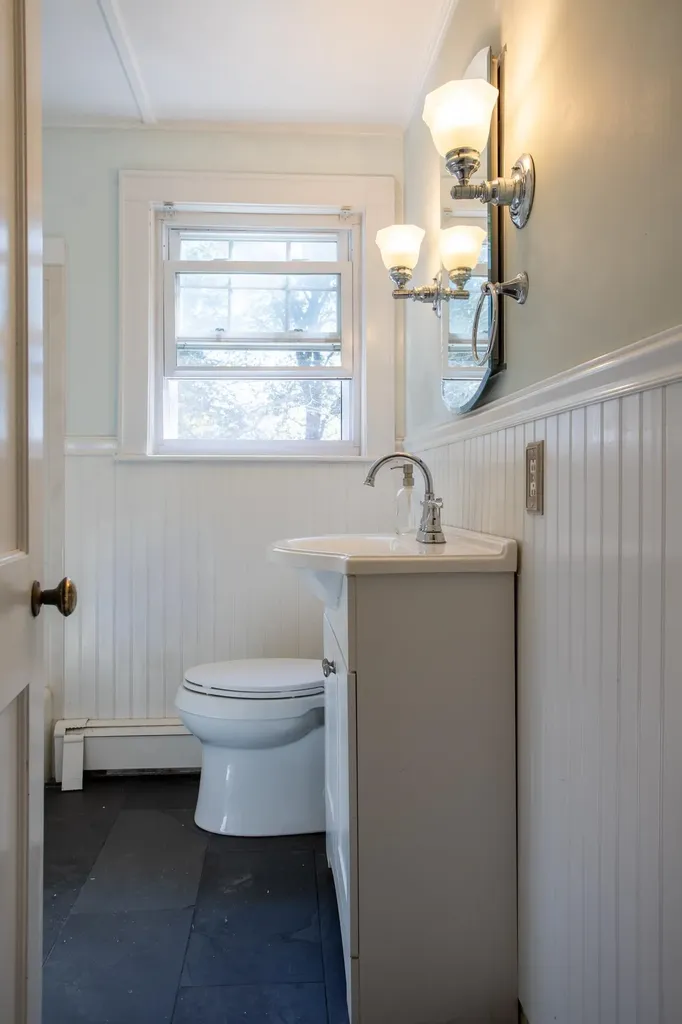 7 Moulton Road Hampton NH 03842