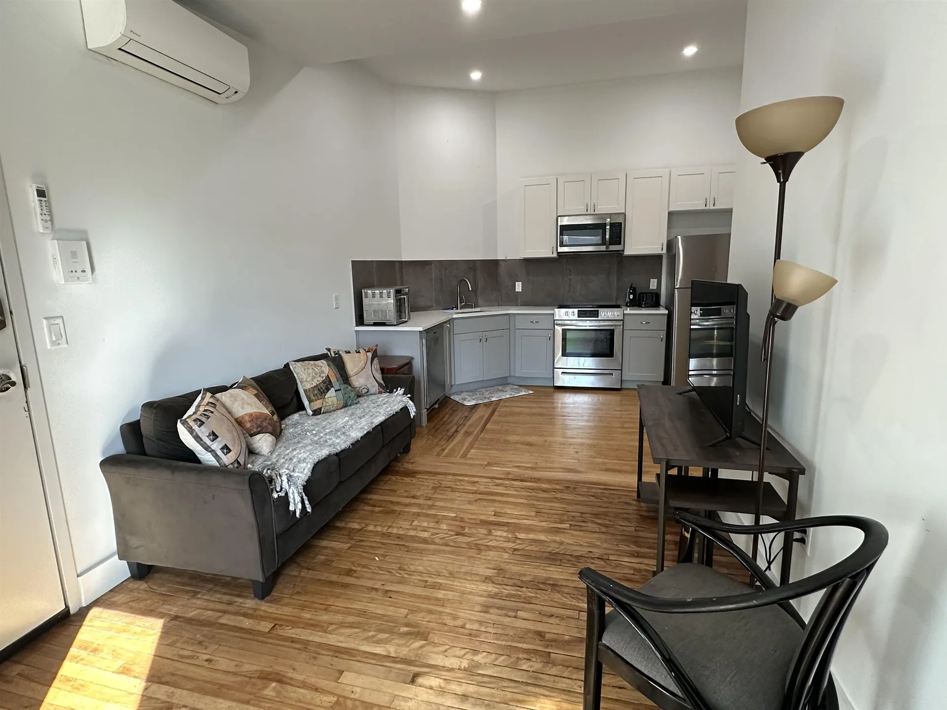 4 Elliot Street Brattleboro VT 05301