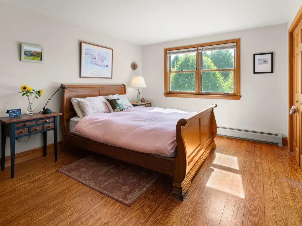 5283 Dorset Street Shelburne VT 05482