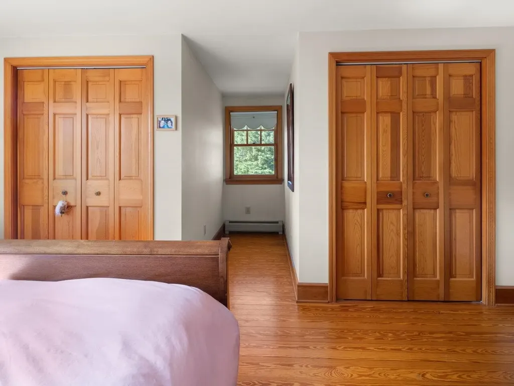 5283 Dorset Street Shelburne VT 05482