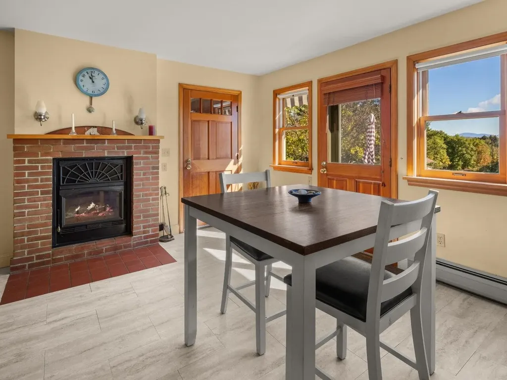 5283 Dorset Street Shelburne VT 05482