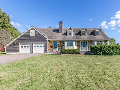 5283 Dorset Street Shelburne VT 05482