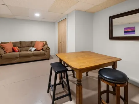 5283 Dorset Street Shelburne VT 05482