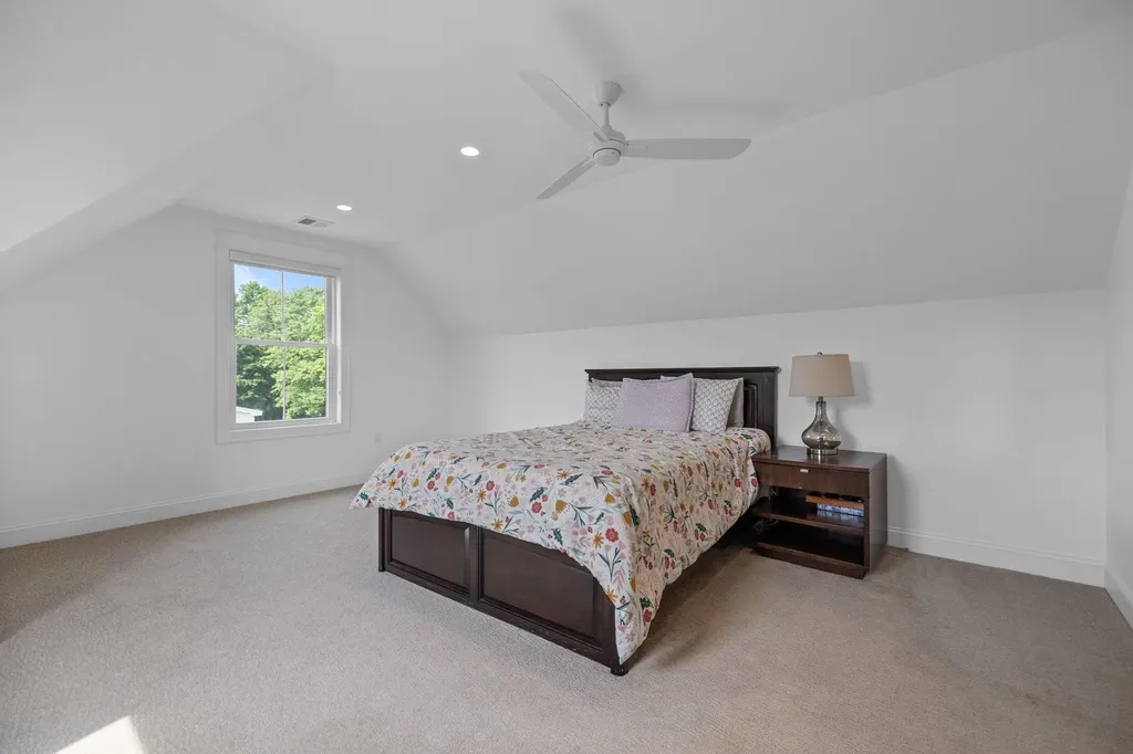 18 Treat Farm Road Stratham NH 03885