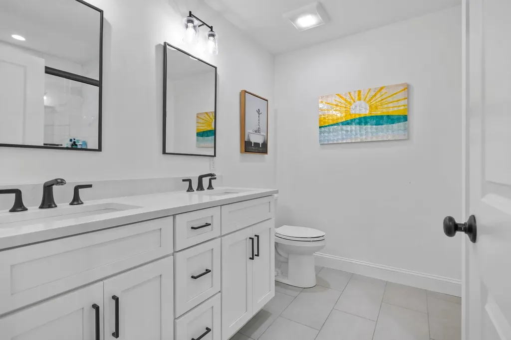 18 Treat Farm Road Stratham NH 03885