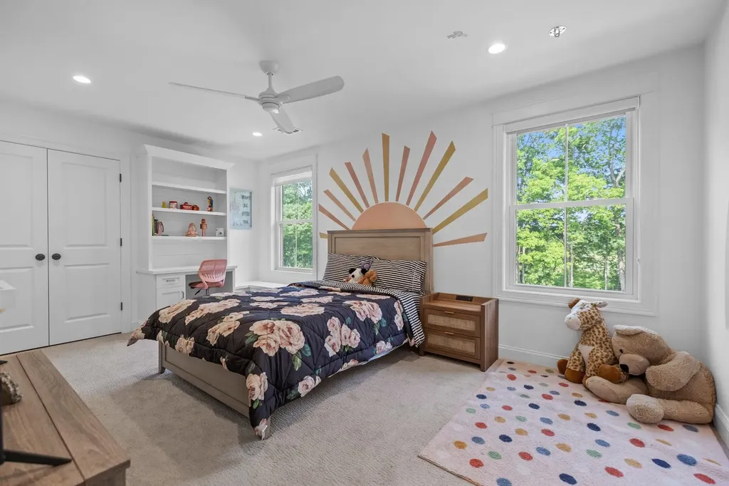 18 Treat Farm Road Stratham NH 03885