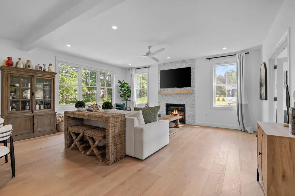 18 Treat Farm Road Stratham NH 03885