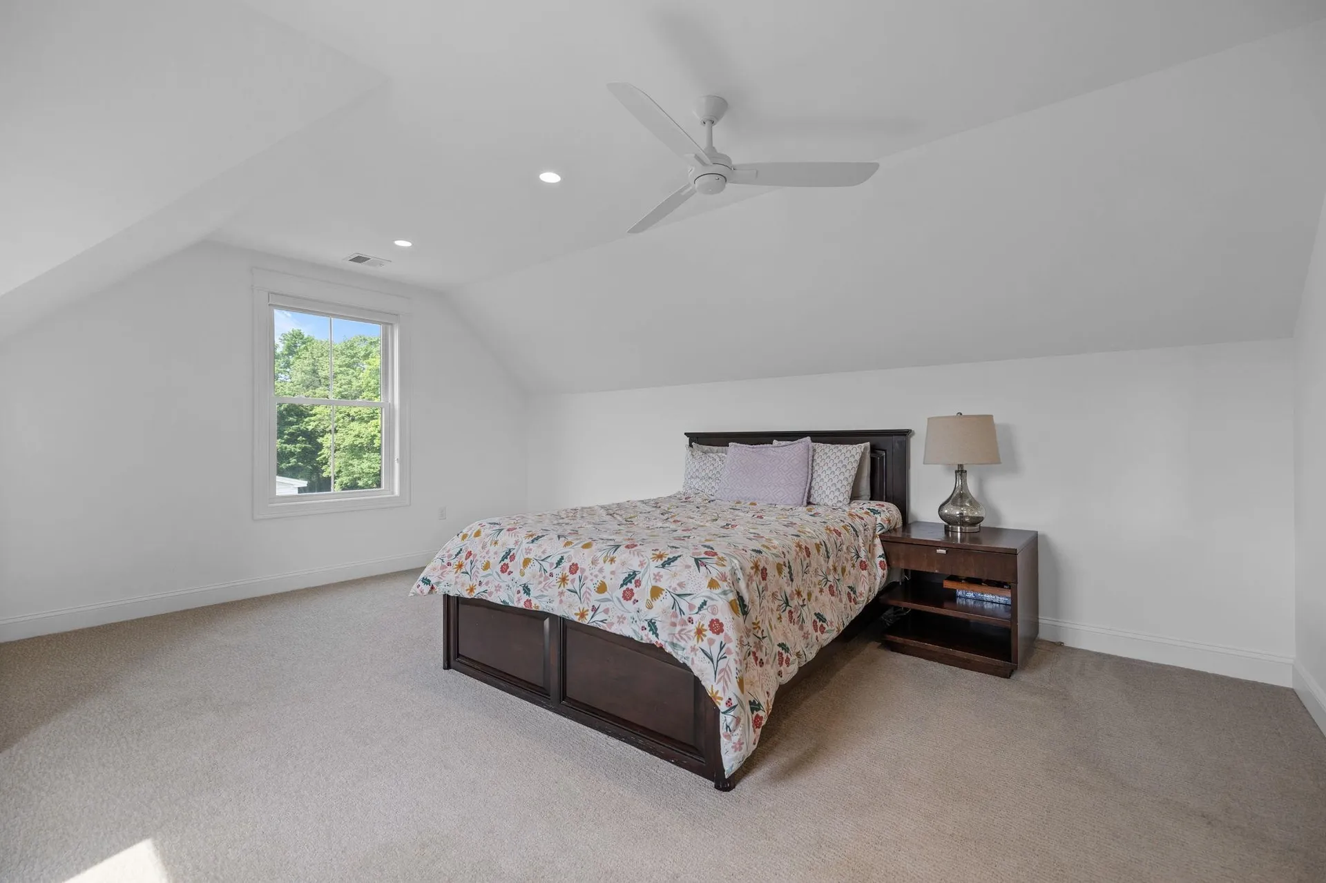 18 Treat Farm Road Stratham NH 03885