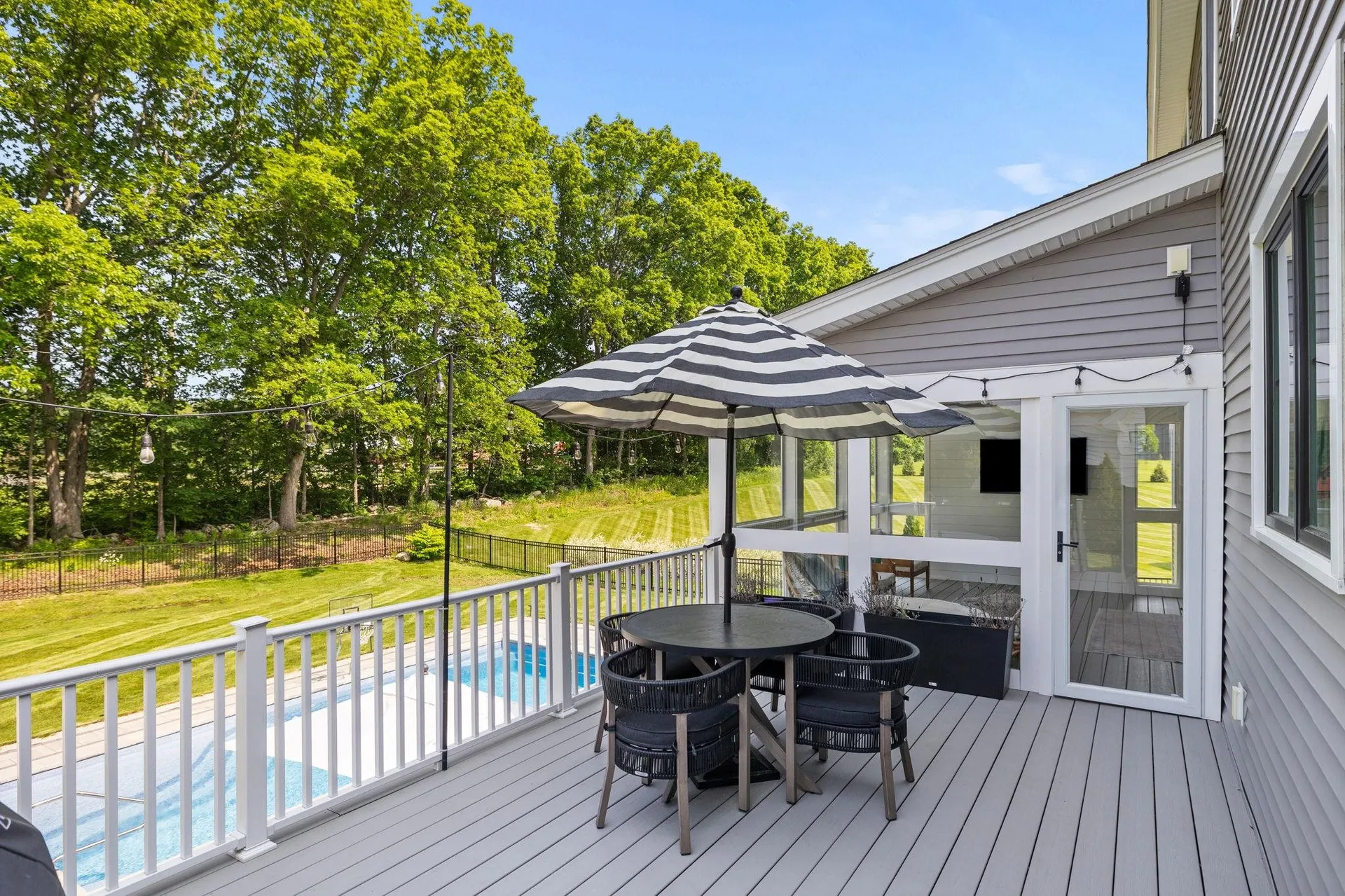 18 Treat Farm Road Stratham NH 03885