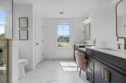 18 Treat Farm Road Stratham NH 03885