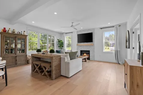 18 Treat Farm Road Stratham NH 03885