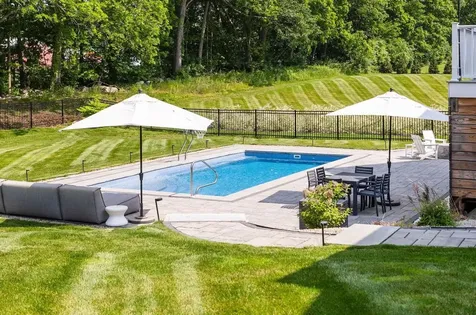 18 Treat Farm Road Stratham NH 03885