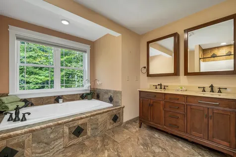 88 Ambrose Way Wolfeboro NH 03894