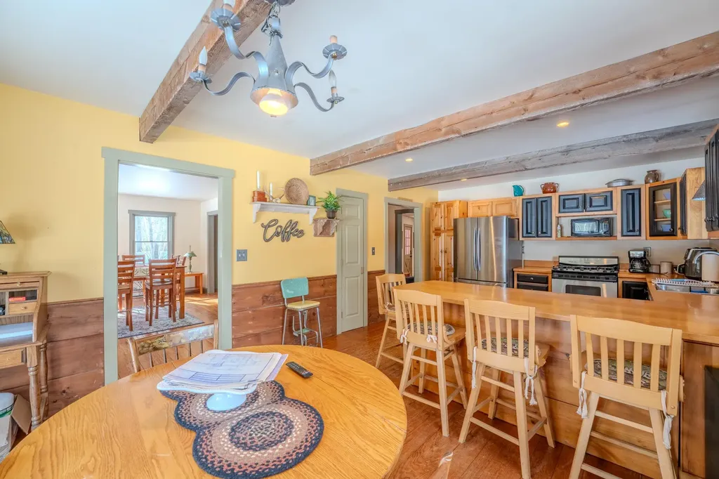 30 Tuxette Road Thornton NH 03285