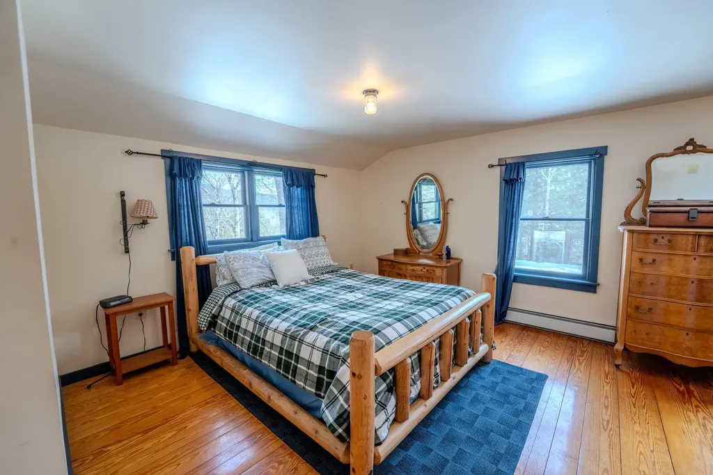 30 Tuxette Road Thornton NH 03285