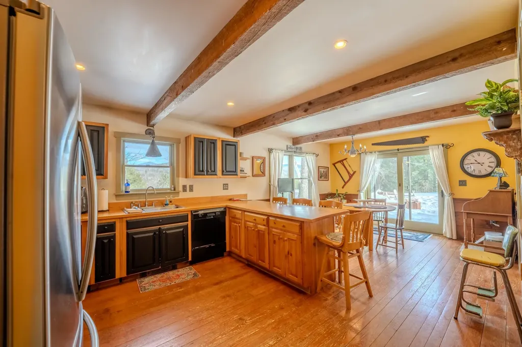 30 Tuxette Road Thornton NH 03285