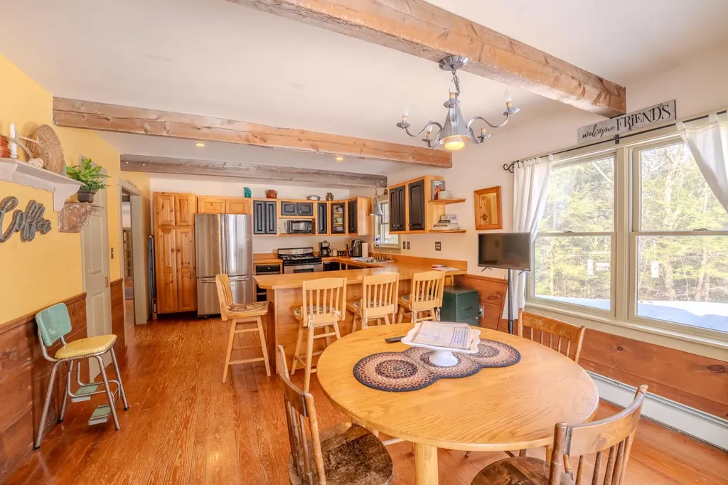 30 Tuxette Road Thornton NH 03285