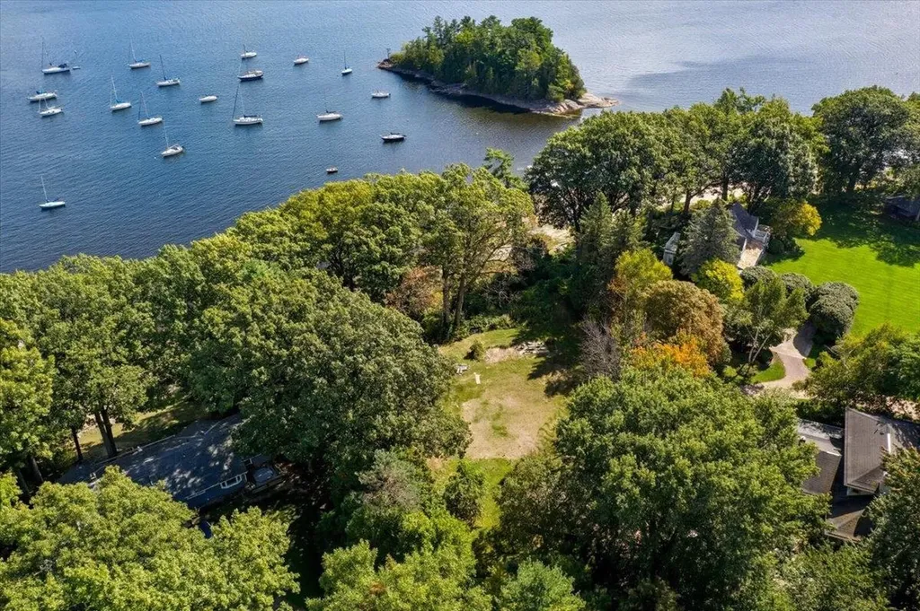 728 Malletts Bay Club Road Colchester VT 05446