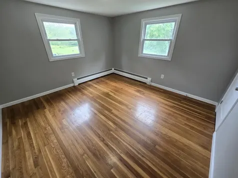 7 Loretta Avenue Pelham NH 03076