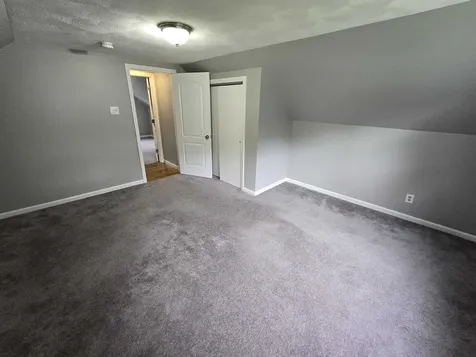 7 Loretta Avenue Pelham NH 03076