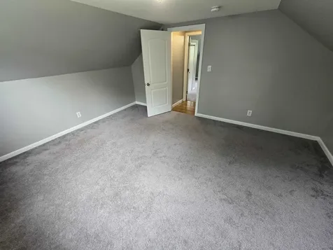 7 Loretta Avenue Pelham NH 03076