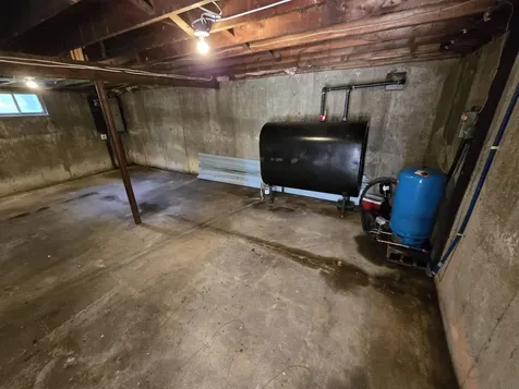 7 Loretta Avenue Pelham NH 03076