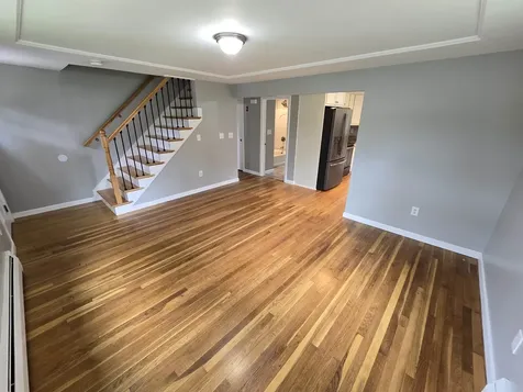 7 Loretta Avenue Pelham NH 03076