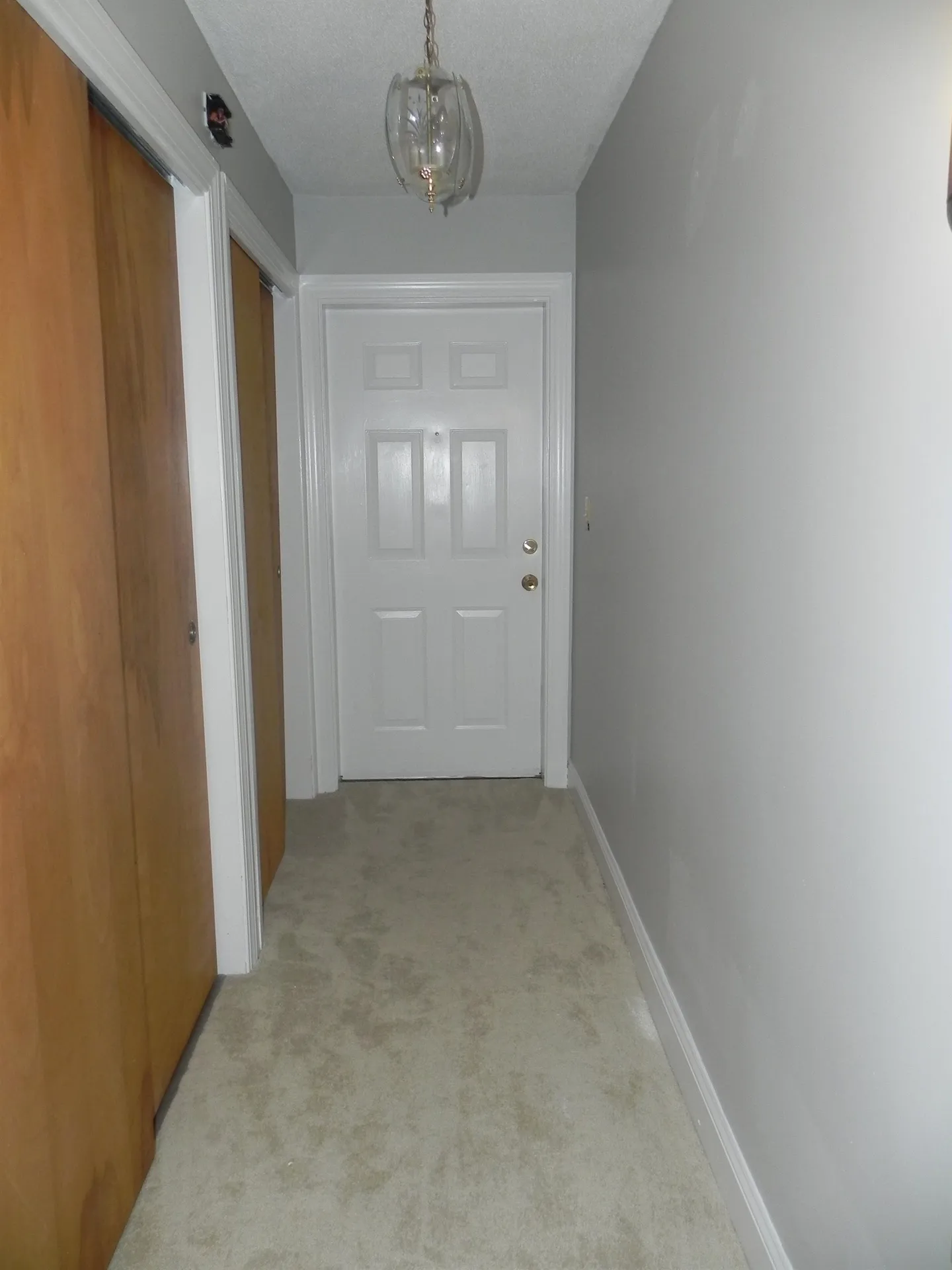 17 Hawthorne Circle South Burlington VT 05403