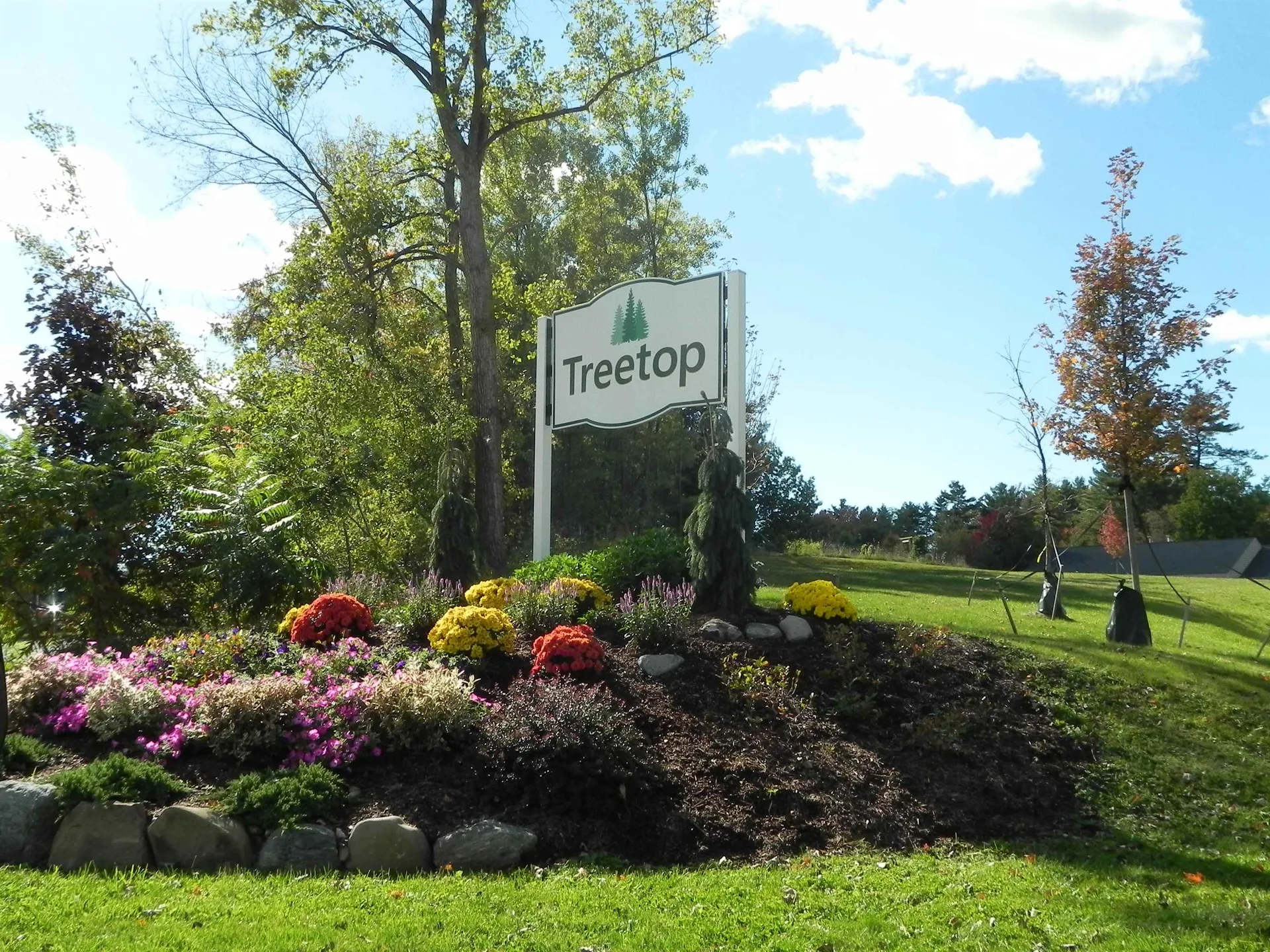 17 Hawthorne Circle South Burlington VT 05403