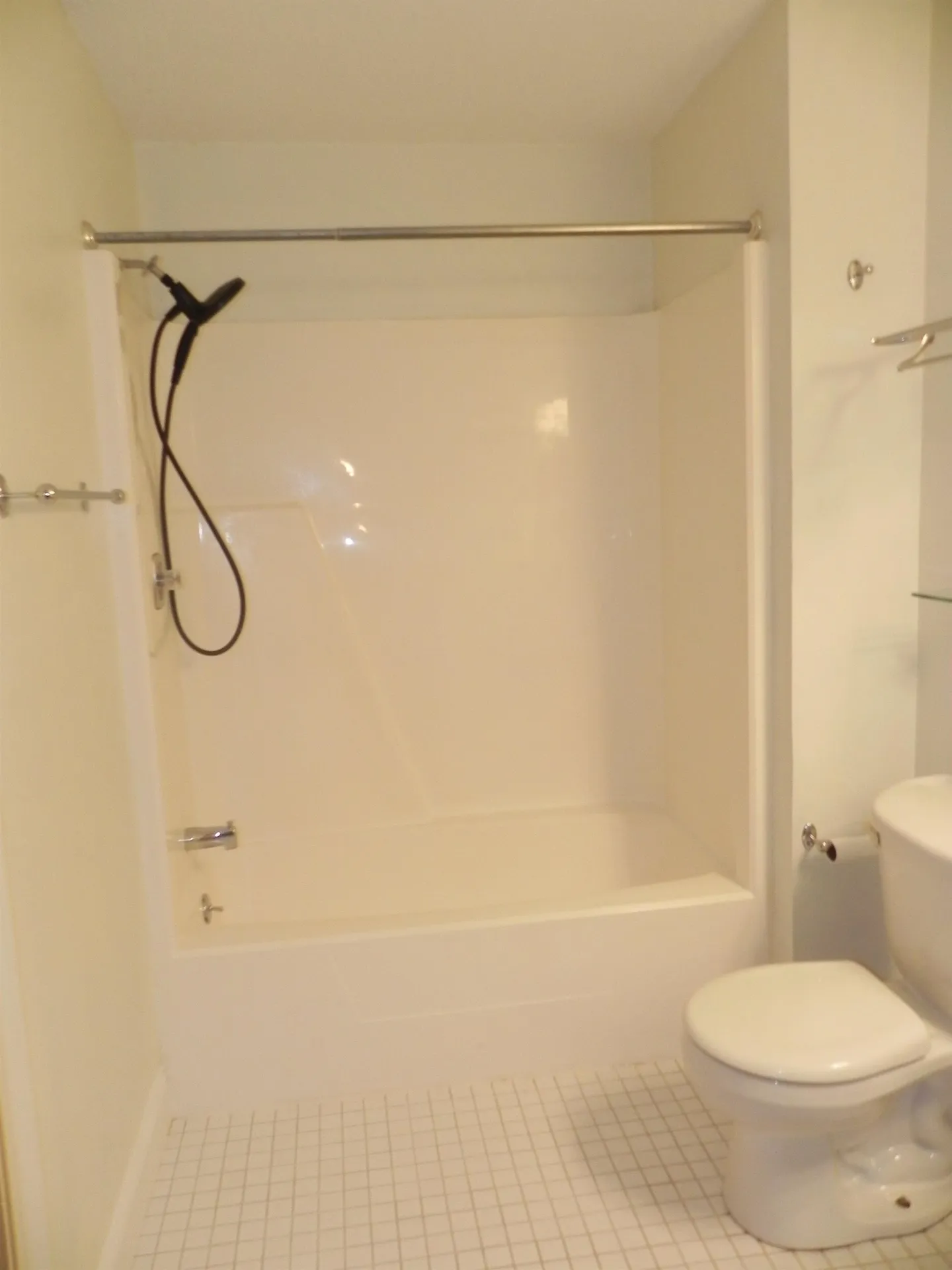 17 Hawthorne Circle South Burlington VT 05403