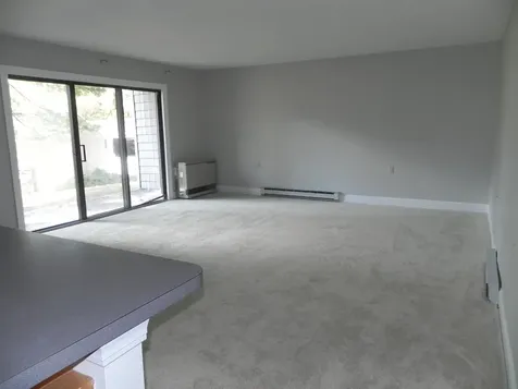 17 Hawthorne Circle South Burlington VT 05403