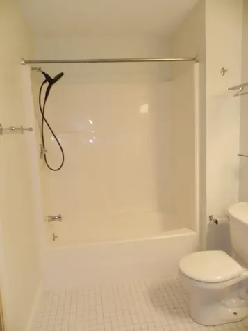 17 Hawthorne Circle South Burlington VT 05403