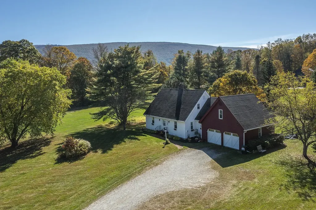 158 Upland Downs Road Manchester VT 05255