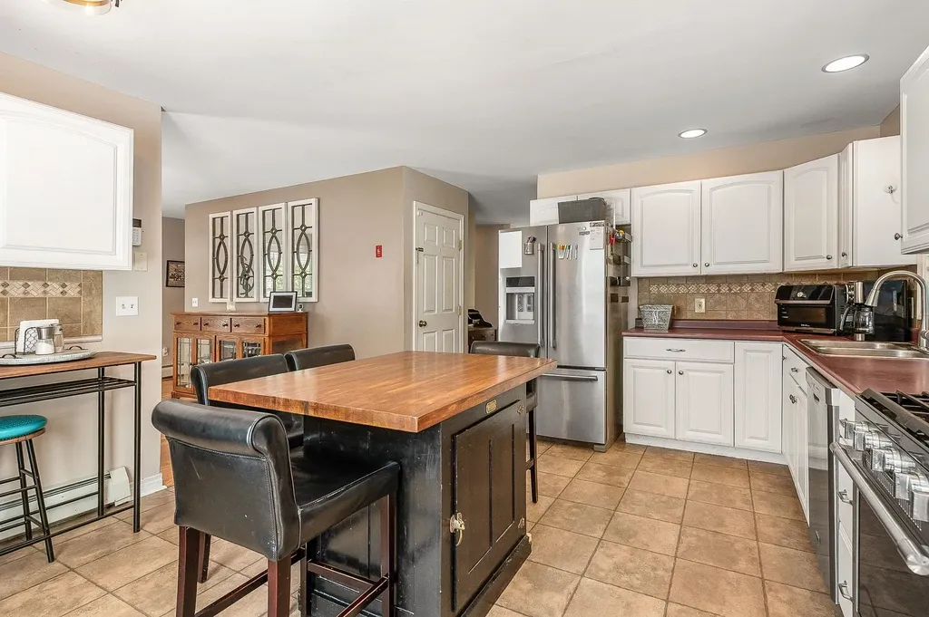 15 Evergreen Valley Drive Dover NH 03820