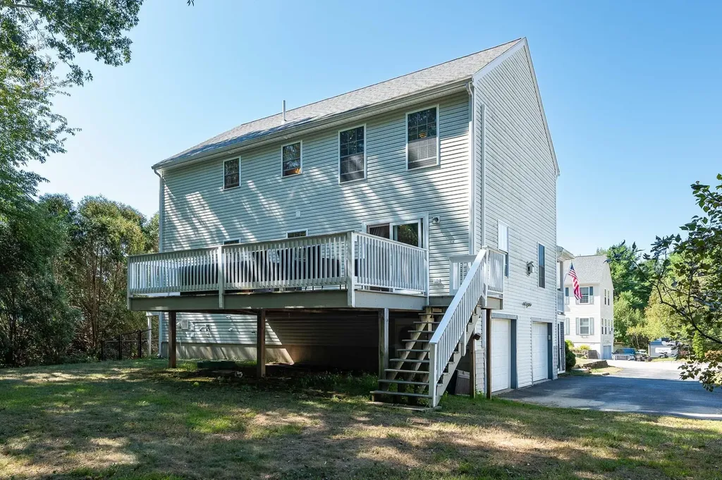 15 Evergreen Valley Drive Dover NH 03820