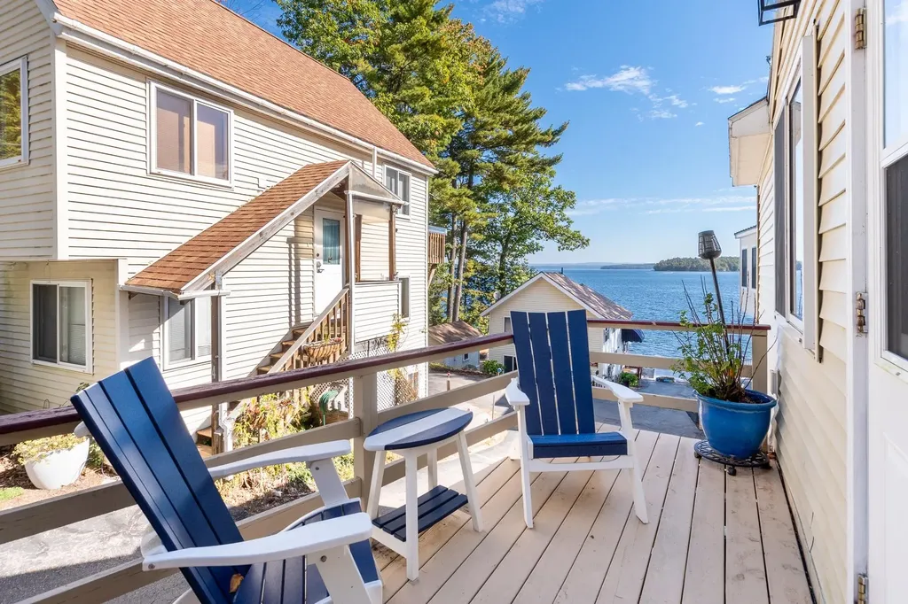 109 Dockham Shore Road Gilford NH 03249