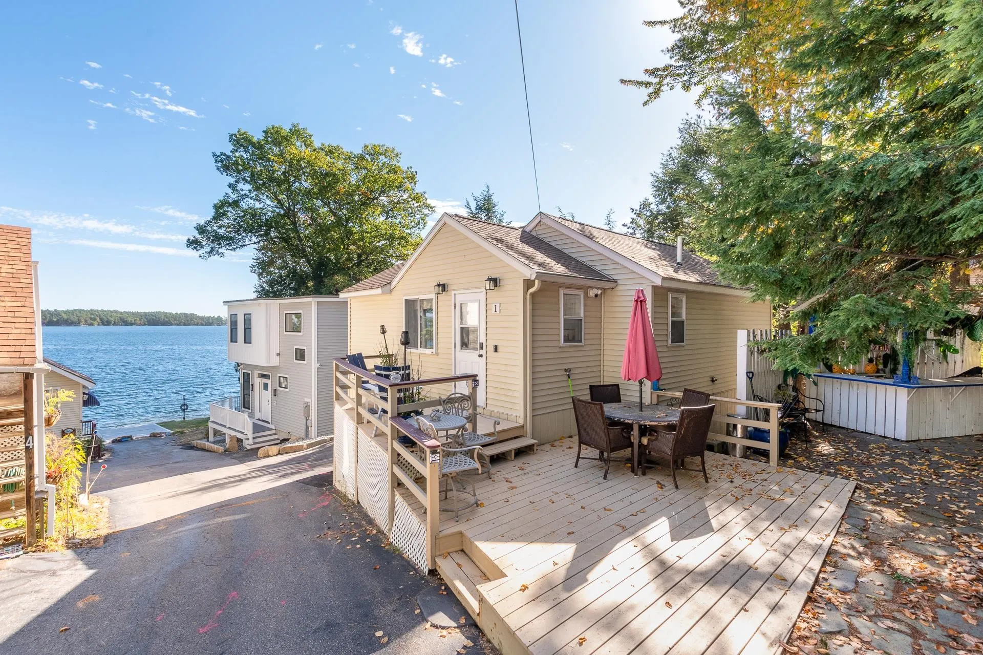 109 Dockham Shore Road Gilford NH 03249