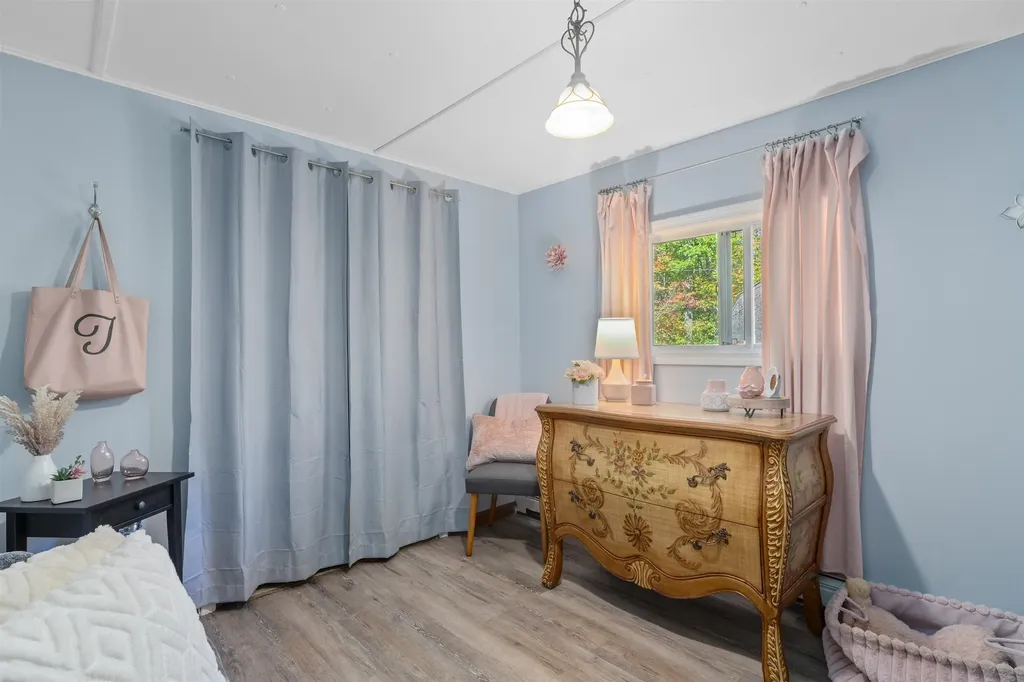 88 Perch Pond Road Holderness NH 03245