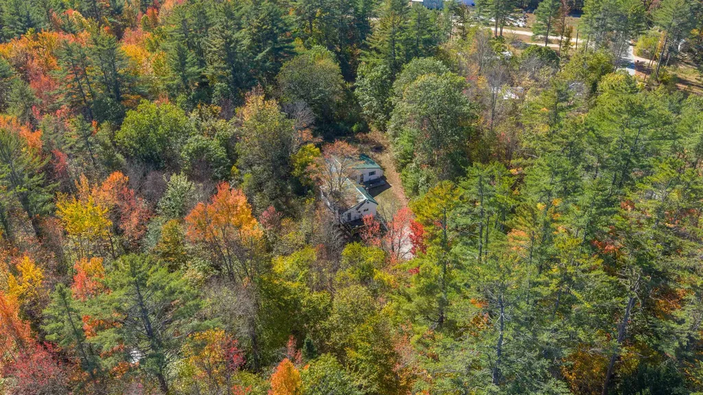 88 Perch Pond Road Holderness NH 03245