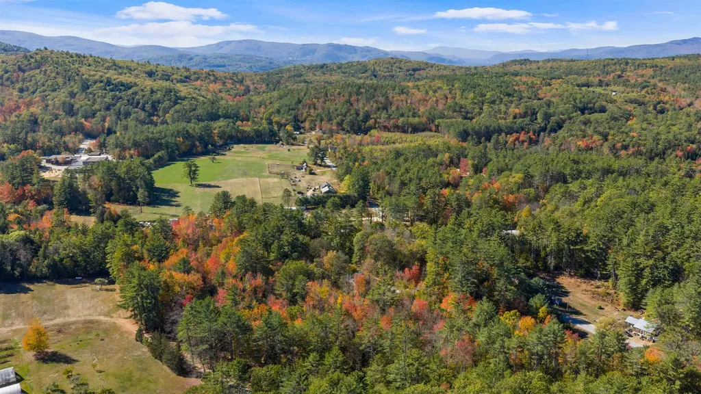 88 Perch Pond Road Holderness NH 03245