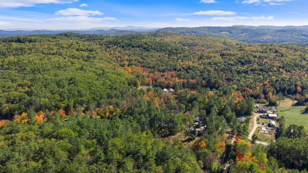 88 Perch Pond Road Holderness NH 03245