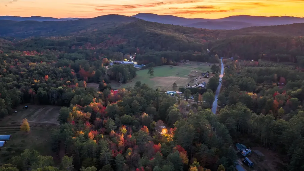 88 Perch Pond Road Holderness NH 03245