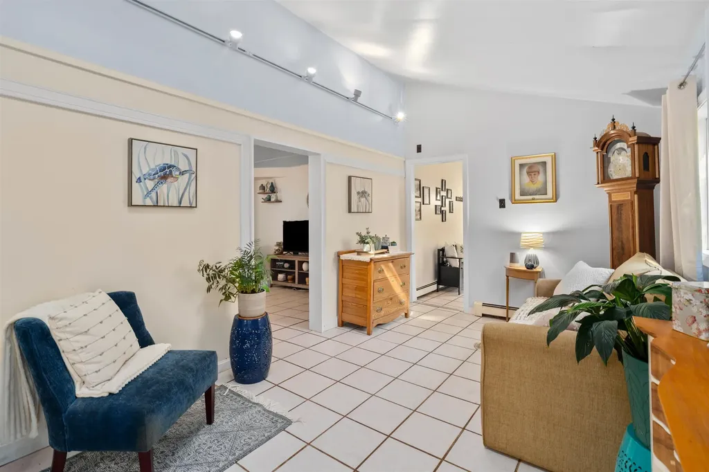 88 Perch Pond Road Holderness NH 03245