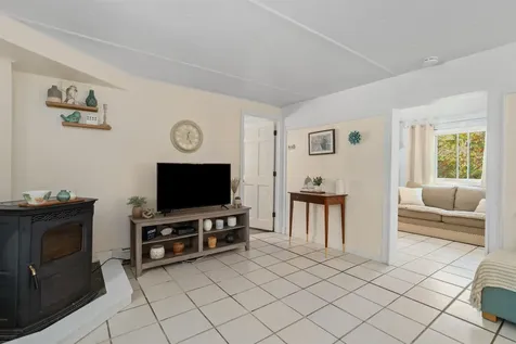 88 Perch Pond Road Holderness NH 03245